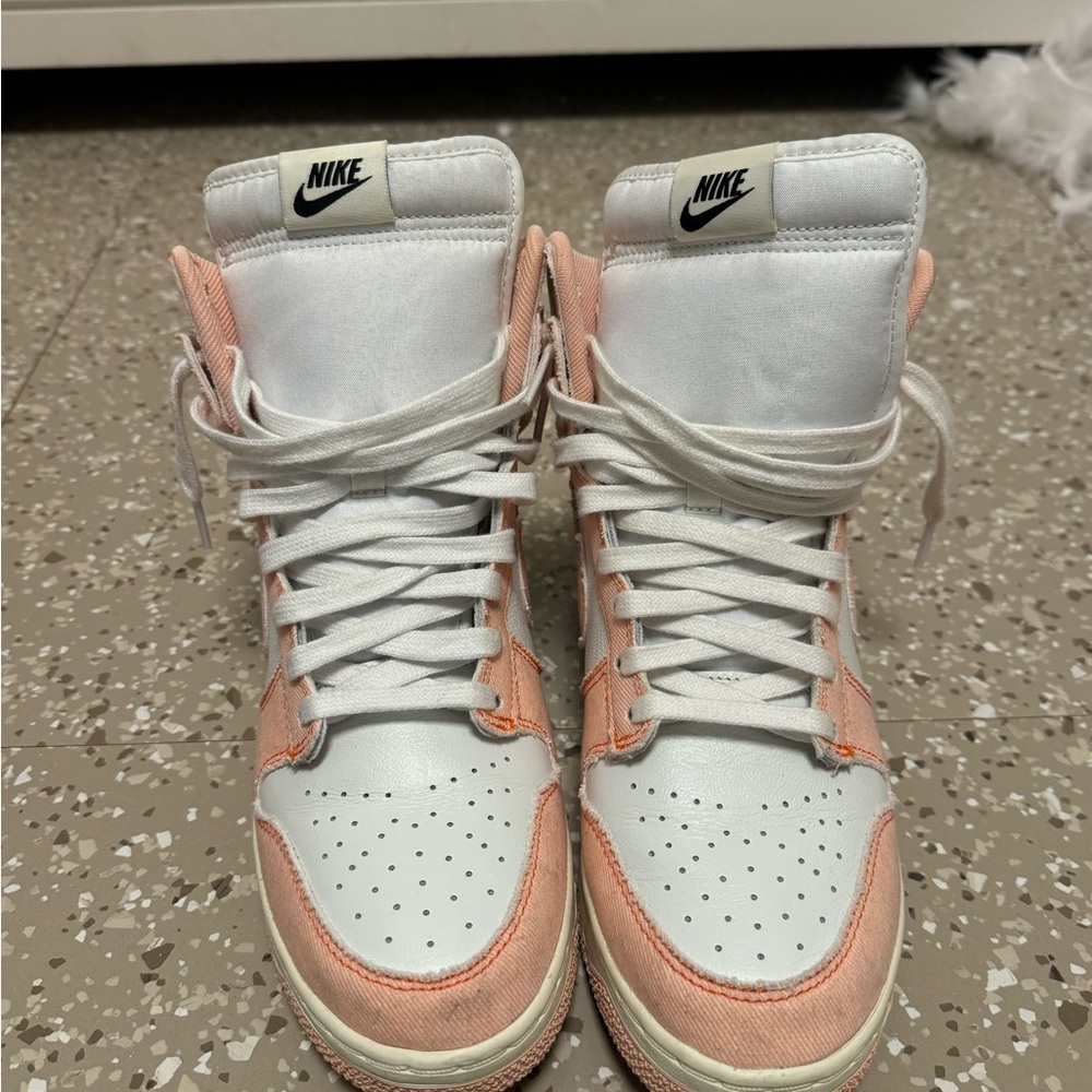Gently worn Nike Dunks